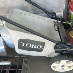 Máquina Para Pasto Marca Toro 