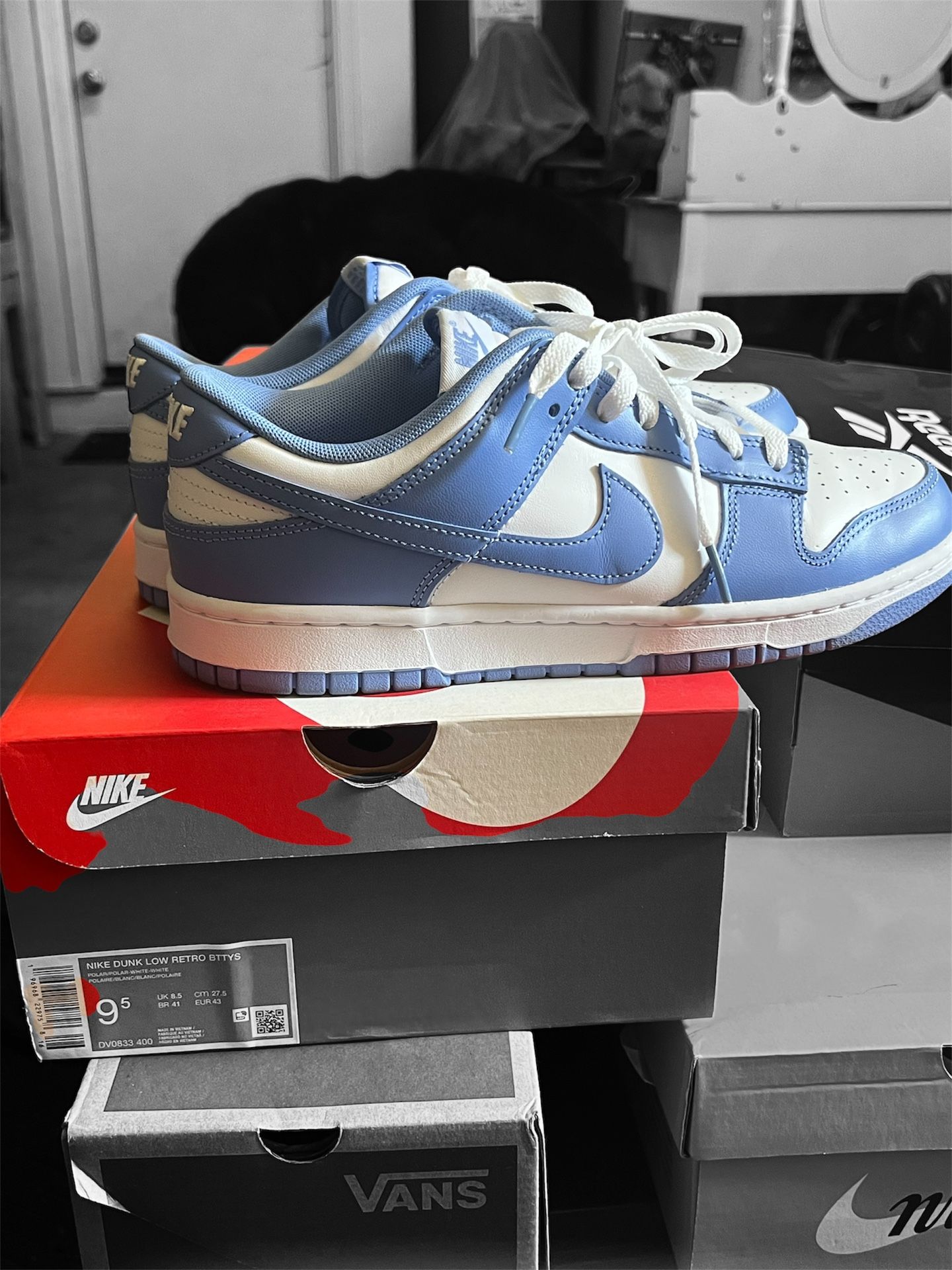 Nike Dunk Low Polar Men Size 9.5