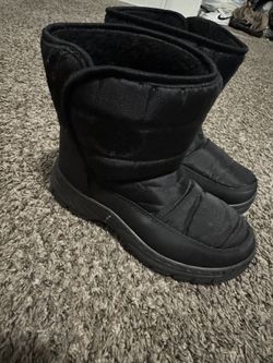 Snow Boots