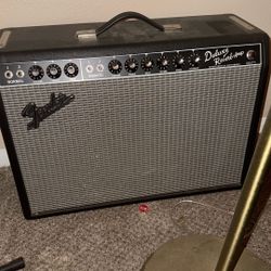 Deluxe Reverb Amp