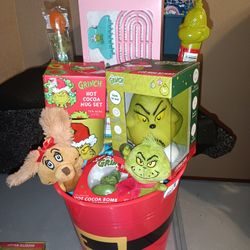 Grinch Basket 