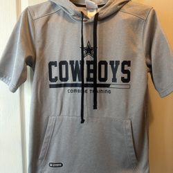 Cowboys Hoodie Size Small