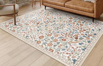 Moynesa Floral Area Rug - 5’ X 7’