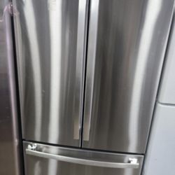 Barely Used Ge Stainless Steel Fridge Counter Depth 