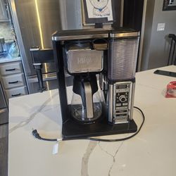Ninja Coffee Maker (Hot and Cold)