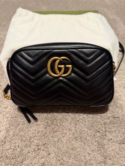 Gucci GG Marmont Matelassé Camera Bag