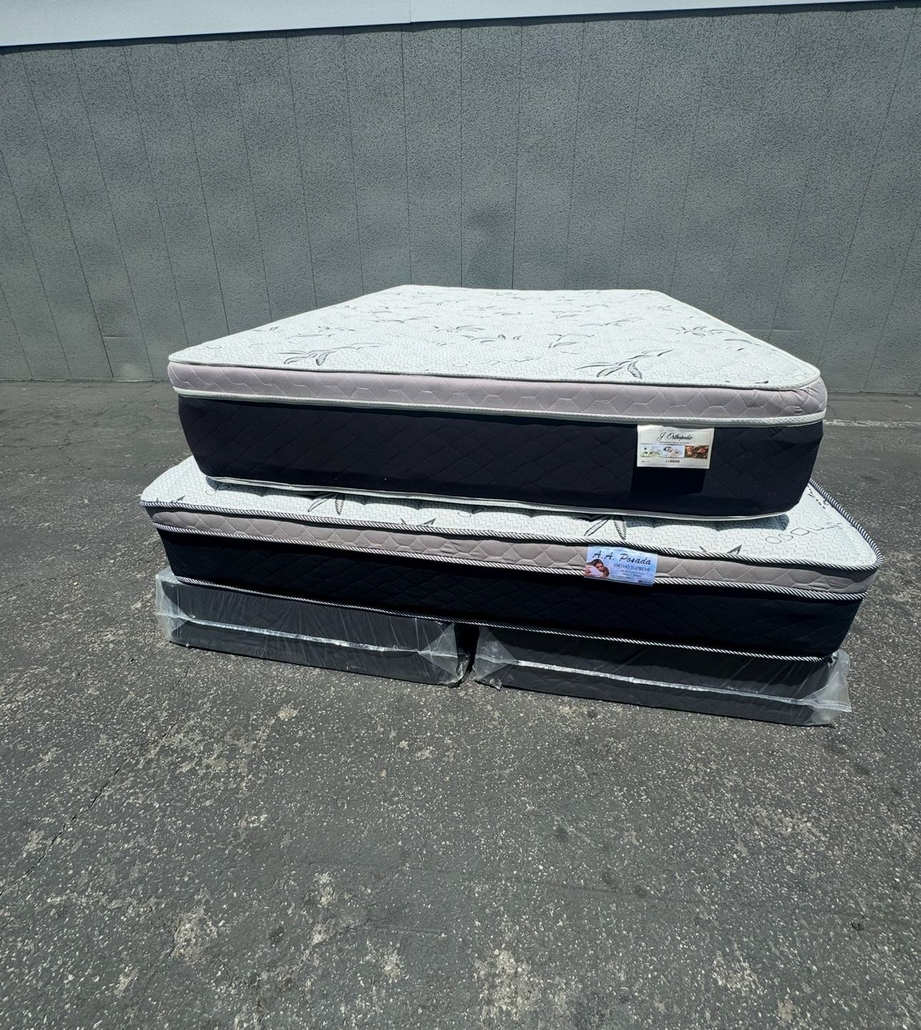 New Queen Mattress And Box Spring Set