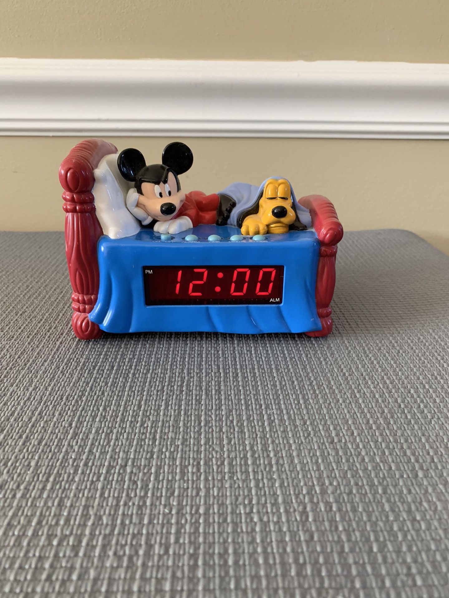 Vintage Westclox Mickey Mouse And Pluto Digital Alarm Clock 
