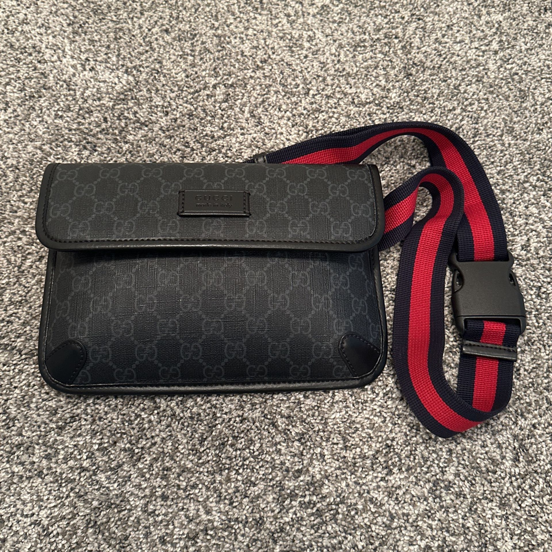 Gucci Slip Belt Bag