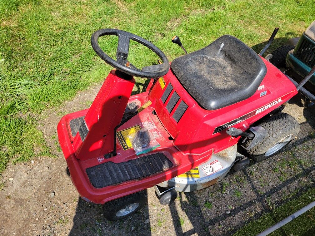 Honda 3011 Riding Lawnmower Ride On Mower Rider Garden Tractor