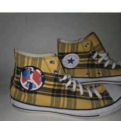 Converse Chuck Shoes Mens Size 11 High Tops Peace on Earth Yellow Plaid Chuck 
