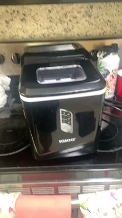 Igloo ice maker