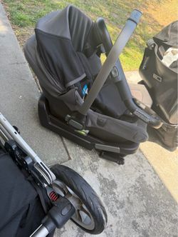 Nuna Car seat and stroller