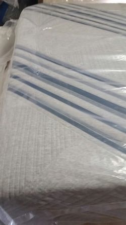 SUPER THICK SERTA PERFECT SLEEPER ULTRA FIRM QUEEN MATTRESS