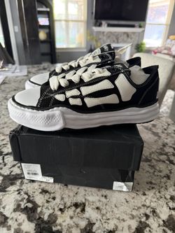 AMIRI MMY BONES SNEAKER SIZE 10
