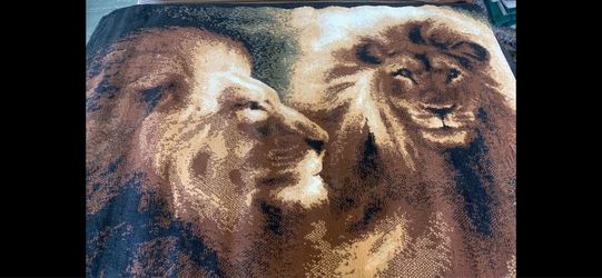 Lion area rug new