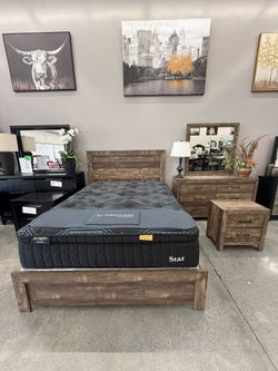 4 PC QUEEN BEDROM SET 