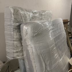 Queen Mattress With Bamboo Cover