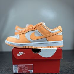 Nike Dunk Low “Peach”
