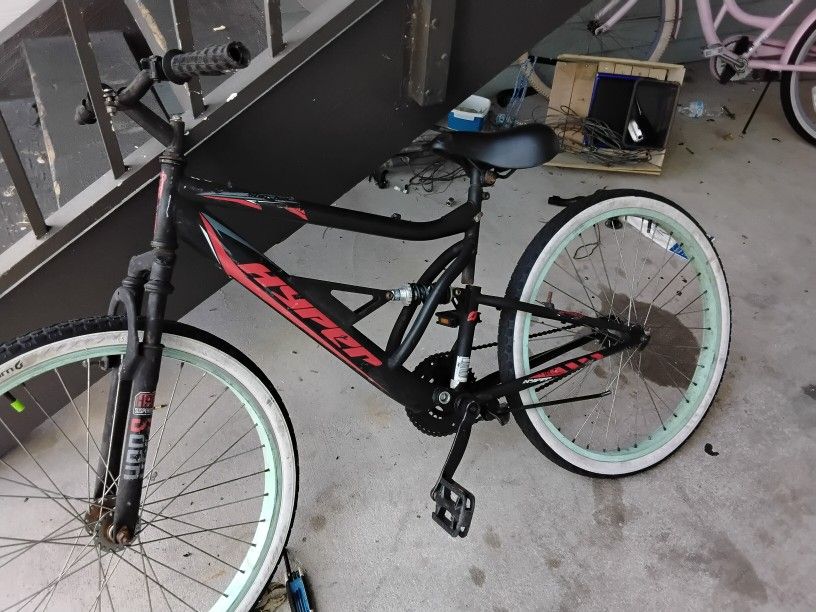 Custom Beach Cruiser Has Pedel Brakes And Is Fast It Is Available