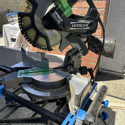 Hitachi 12” Miter Saw With Stand 