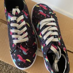 Girl Shoes