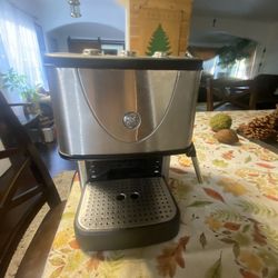 Espresso Machine And Cappucino Maker