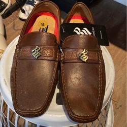 Dress shoes