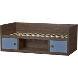 Little Seeds Twin Size Day Bed