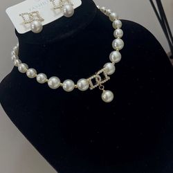 Pearl Necklace 