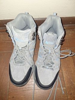 Kids hiking boots
