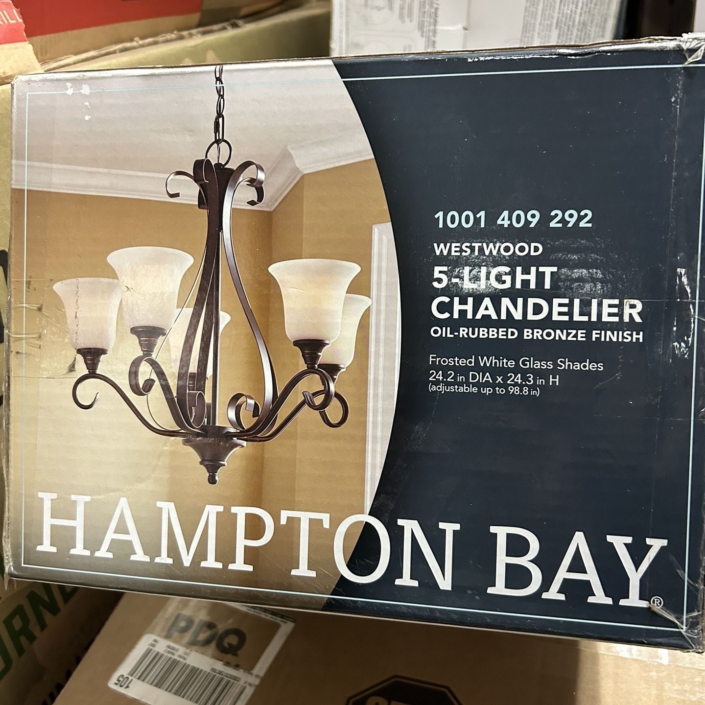 Hampton Bay Westwood 5 Light Oil Rubbed Bronze Chandelier with Frosted White Glass Shades for Sale in Lynwood CA OfferUp