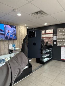 iPhone 15 Pro Max 256GB UNLOCKED- Phoenix Az