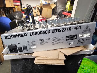 Behringer Eurorack UB1222 FX Pro