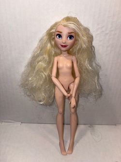 Disney fashion doll inspired by Rapunzel.  #0031