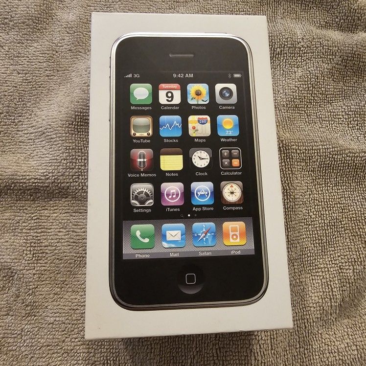 Apple iPhone 3GS A1303 16GB White IOS 6 Unlocked MC136LL/A With Box/Headphones