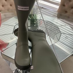Rain boots Green Color 