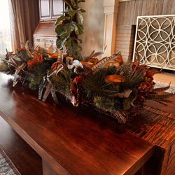 X-large FRONTGATE Holiday Collection:  Evergreen Dining Room Centerpiece 