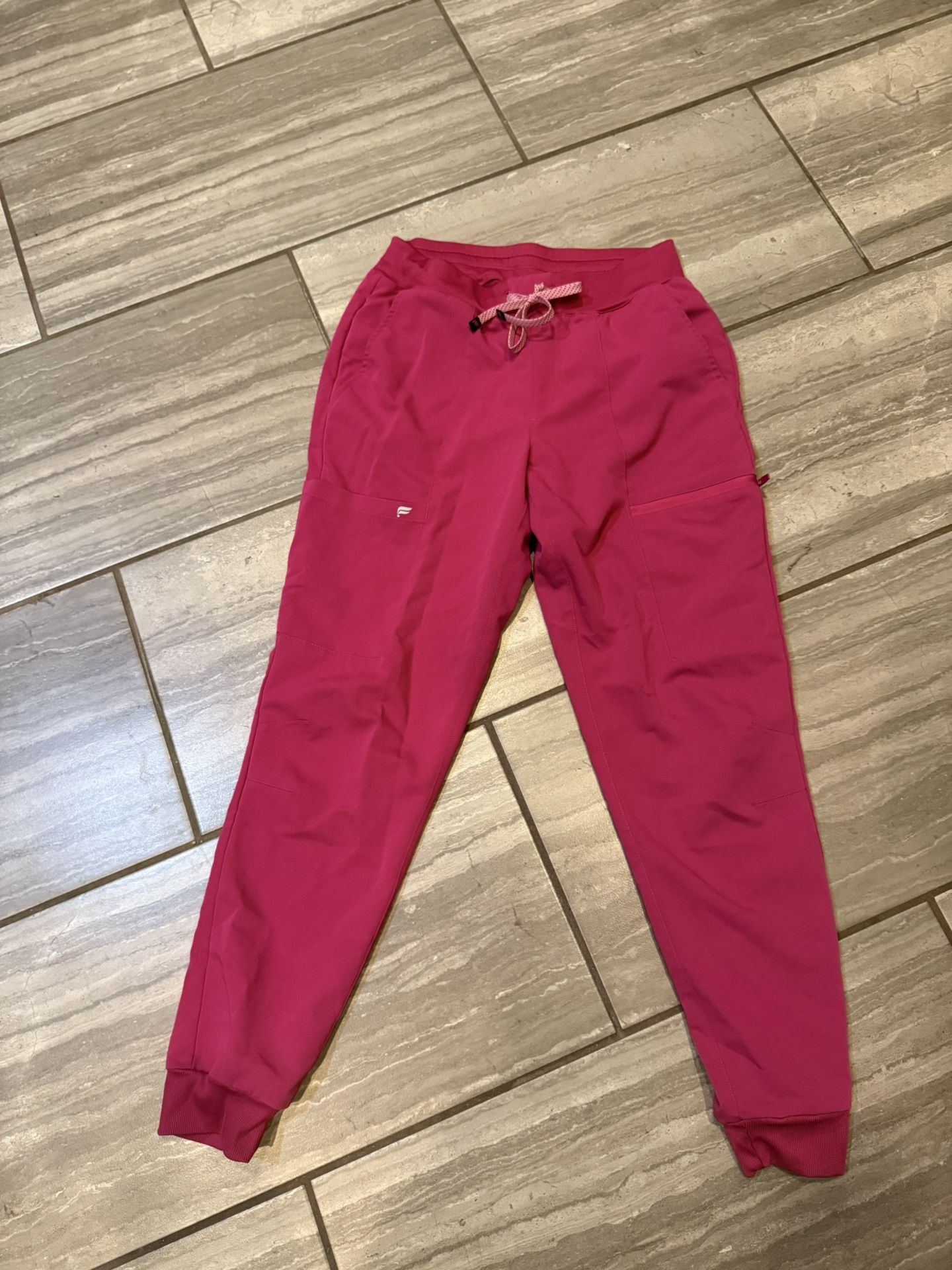 Women’s sz S Fabletics Jogger Scrub Pants