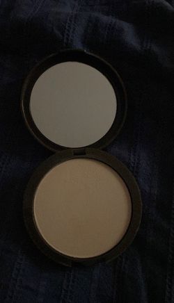 Clean invisible pressed powder