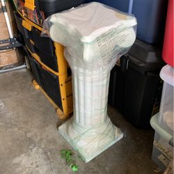 White Stand