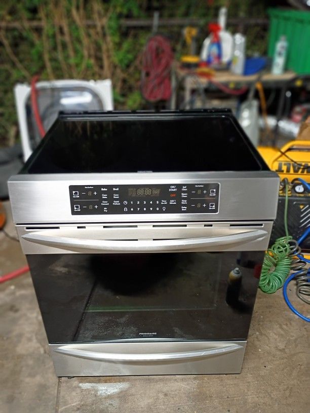Frigidaire Gallery Induction Range