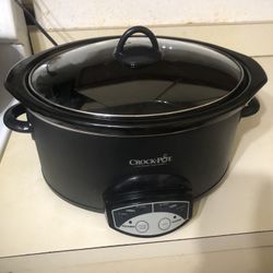 Very Good Condition Crockpot Slow Cooker 
