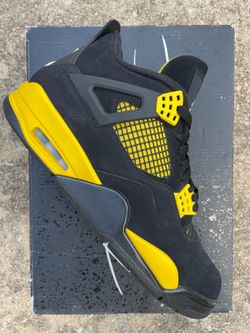 Jordan 4 Retro Thunder