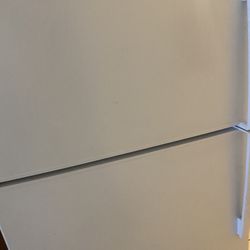 white ge refrigerator how brand new 330$$$