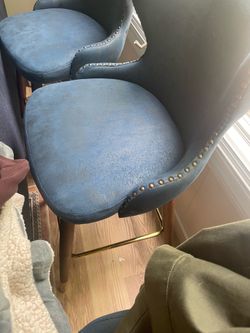 3 Custom Leather Bar Stools 4 Legs Gold Fittings