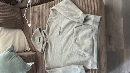 Essential hoodie