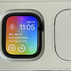 Apple Watch 8 45mm With Box & Charger
