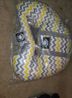 Hugaboo & Boppy pillow