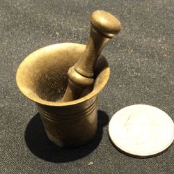 Mini Brass Mortar & Pestle Vintage Apothecary Pharmacy Medicine Collectible Kitchen Herb Spice Grinder Pill Crusher